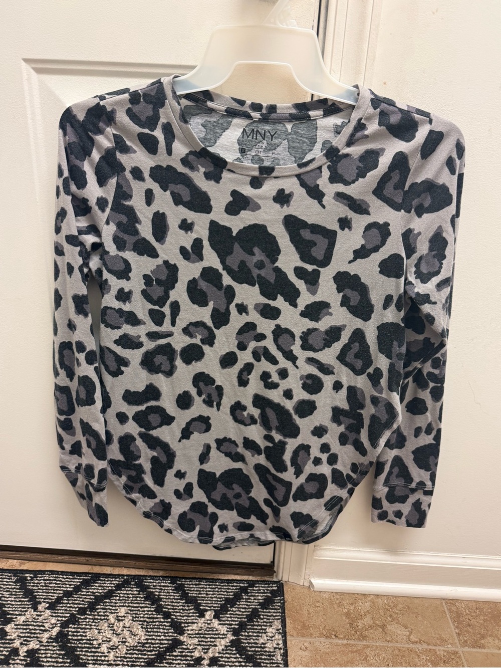 Marc New York Gray and Black Leopard Print Long Sleeve Top